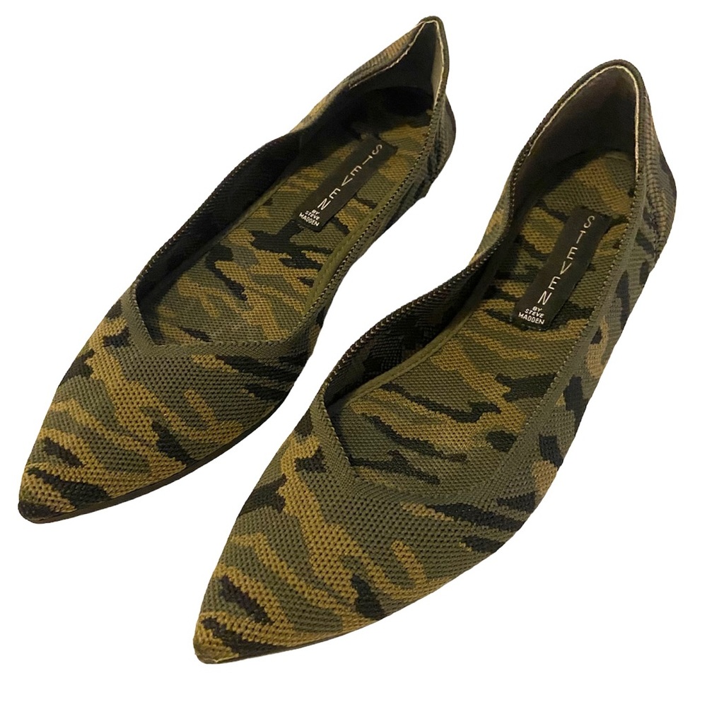 Steven by Steve Madden Camo Pointy Toed Flats Women’s Size 7 Rosy Knit Flat